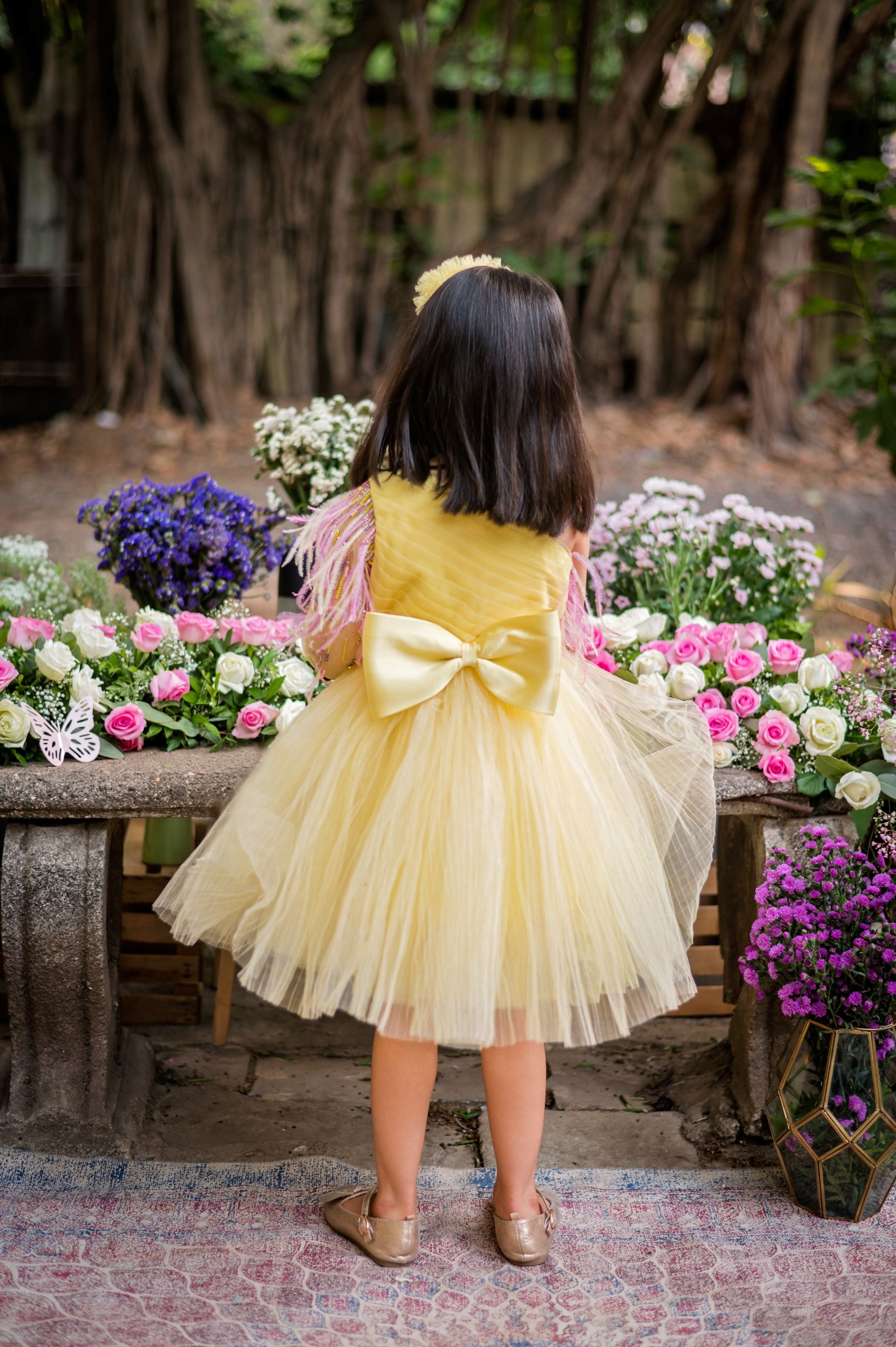 WALKING ON SUNSHINE